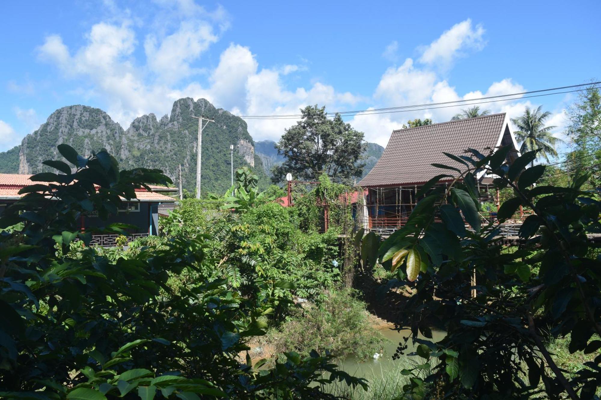 Namsong Bridge Bungalows Vang Vieng Esterno foto